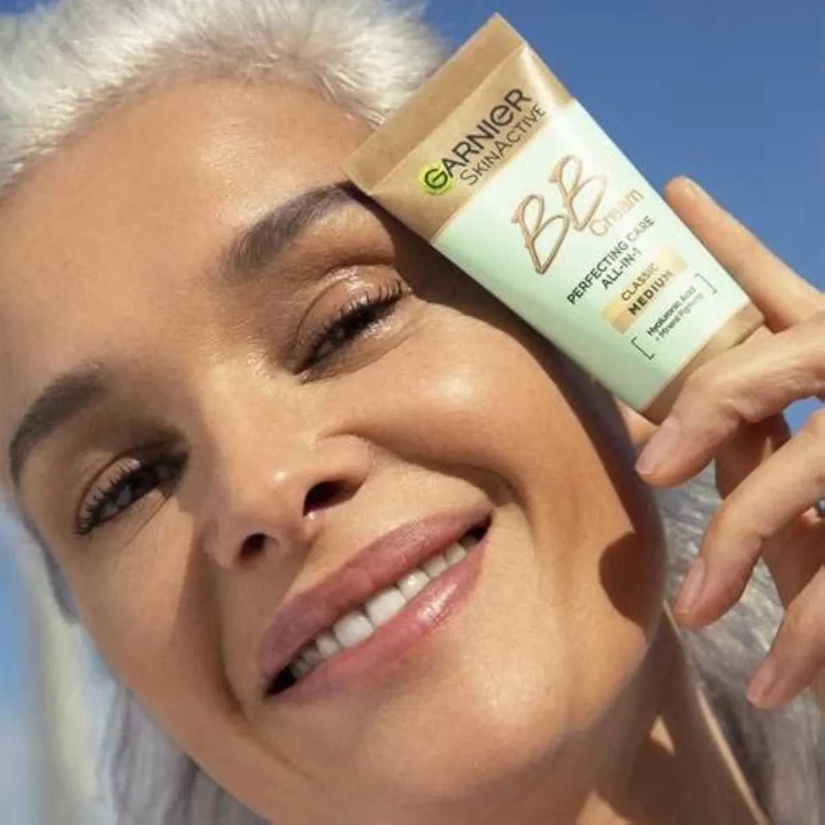 Miracle Skin Perfector BB Cream medium up to 24-hour hydration