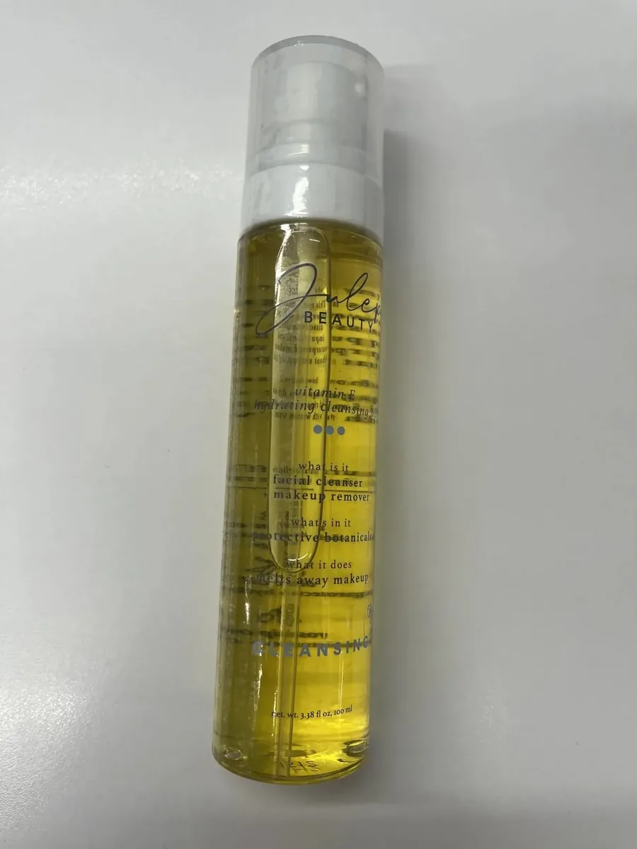 Vitamin E Hydrating Cleansing Oil and Makeup Remover - Rosehip and Olive Oil